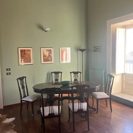La Grande Dimora Cuto Apartment *