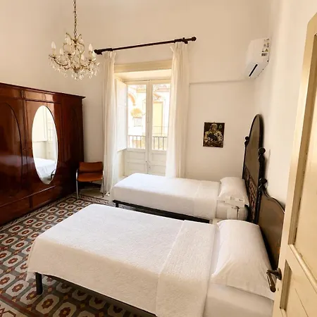 La Grande Dimora Cuto Apartment